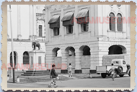 WW2 British Colonial building Barricade Japan Bomb Vintage Singapore Photo 17556