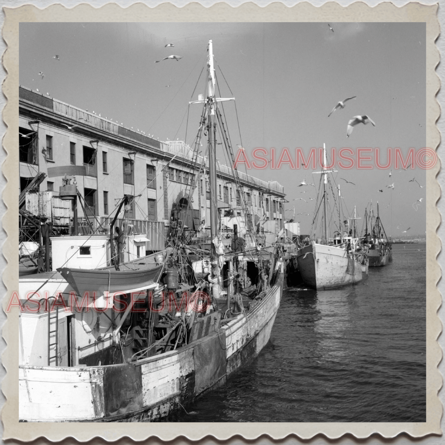 50s BOSTON MASSACHUSETTS NEW ENGLAND HARBOR SHIP BOAT OLD VINTAGE USA Photo 9783