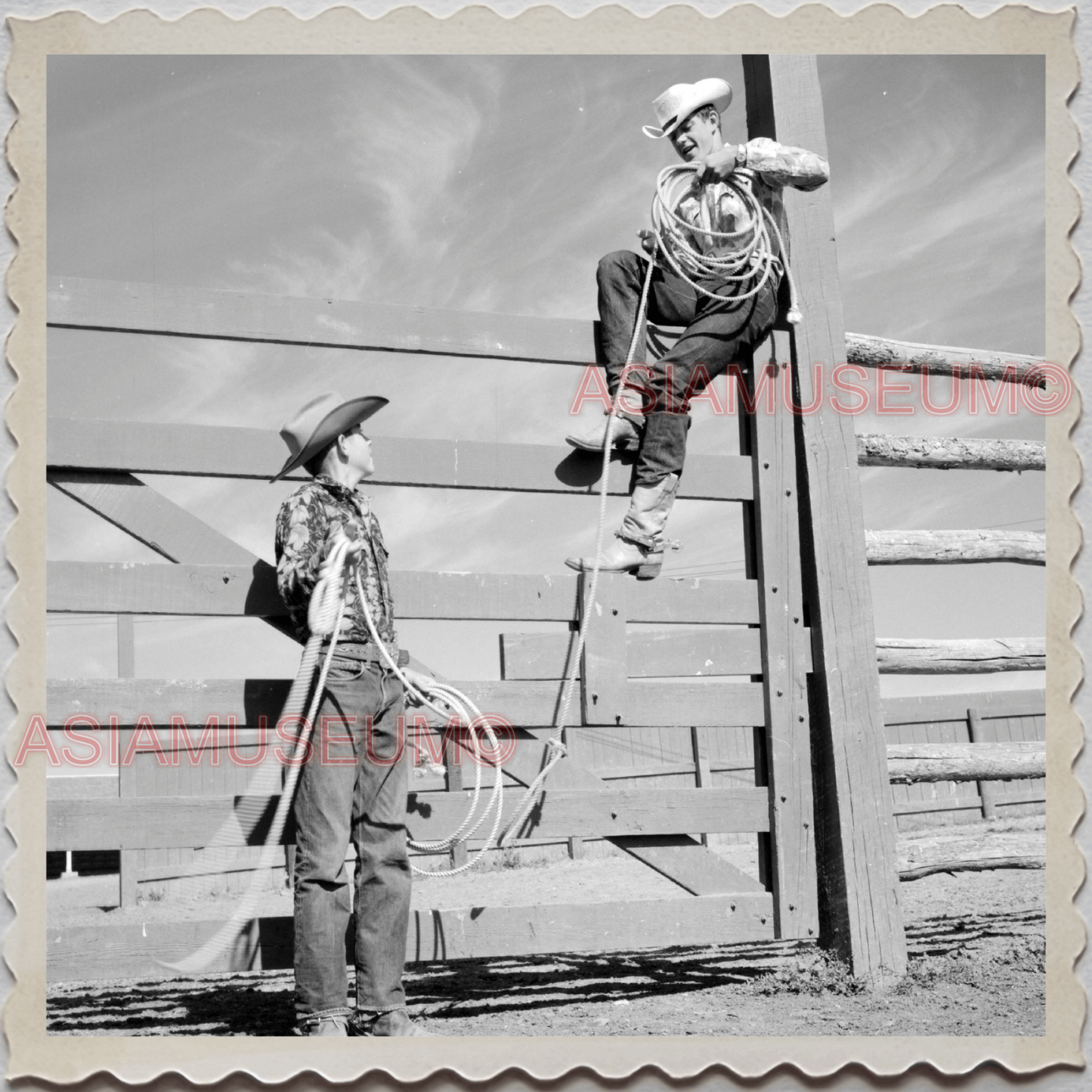 50s AUGUSTA KRONE RANCH COWBOYBOY FENCE ROPE VINTAGE OLD USA AMERICA Photo S9613