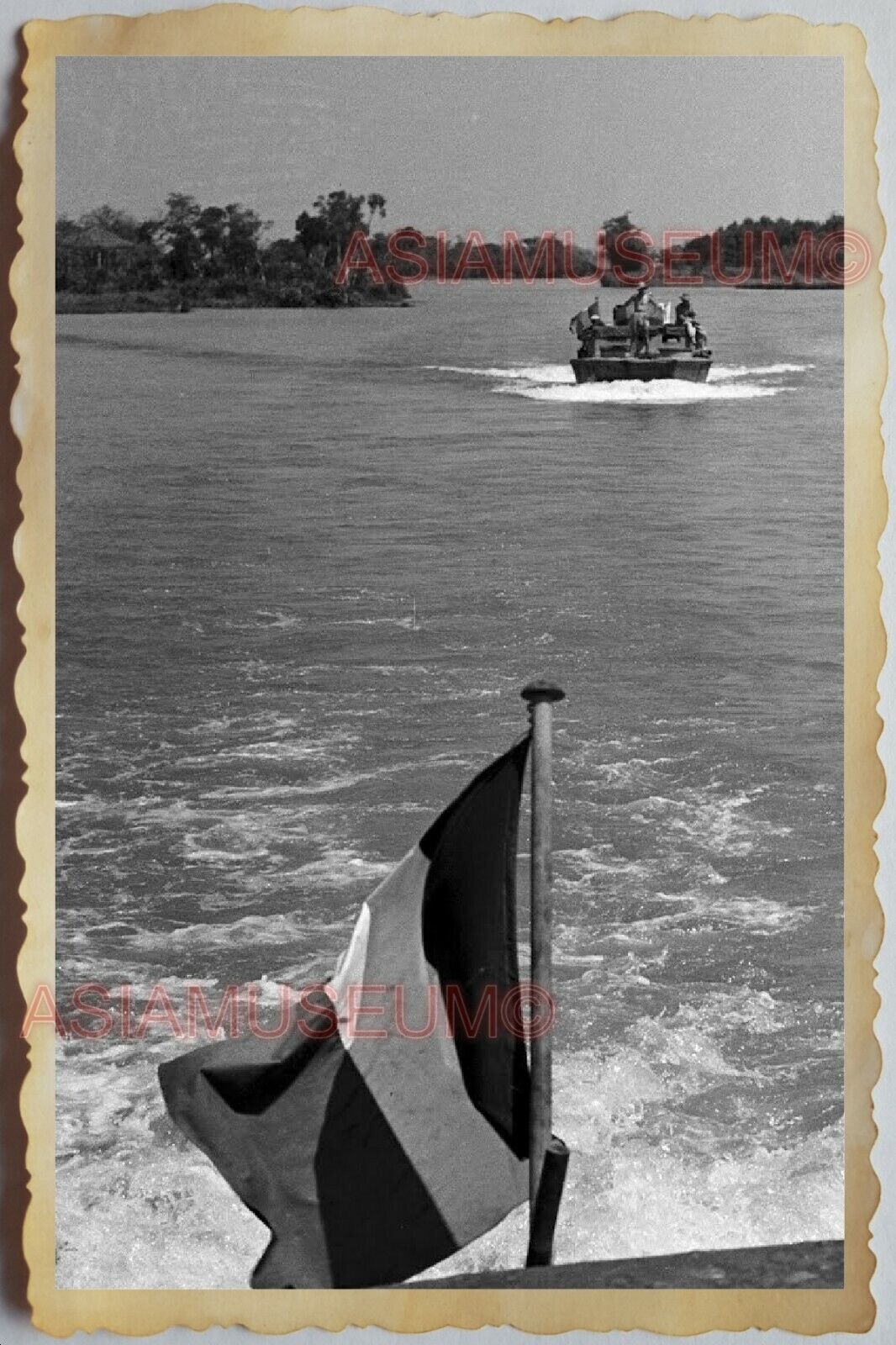 50s Vietnam SAIGON FRENCH FRANCE FLAG RIVER BOAT MARINE NAVY Vintage Photo #1052