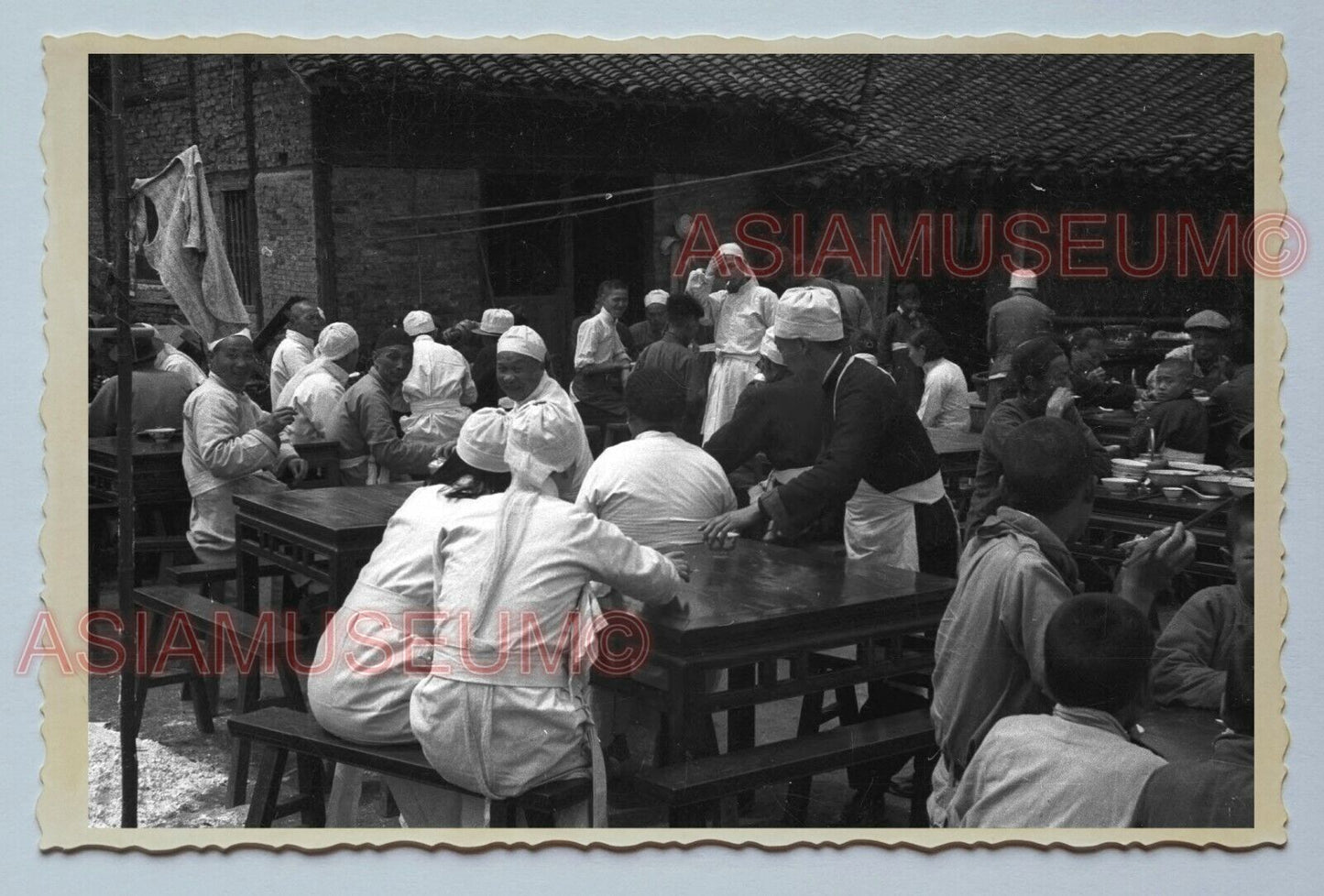 WW2 FACTORY KITCHEN WORKER DINNER Vintage China Shanghai Photo #3317 中国上海老照片