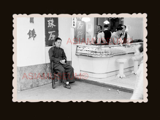 1940's Guard Jewelry Shop Store Rifle Gun Vintage Hong Kong Photo 香港旧照片 #2325