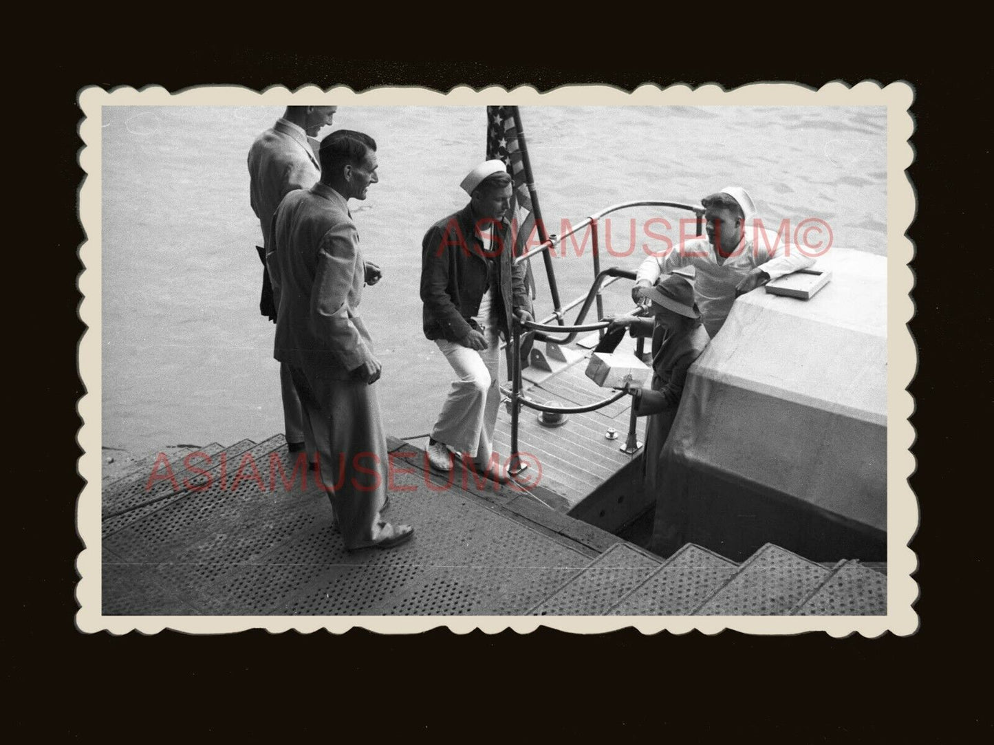 40s WW2 USA AMERICA WAR FLAG SAILOR BRITISH BOAT SEA Hong Kong Photo 香港旧照片 #1987