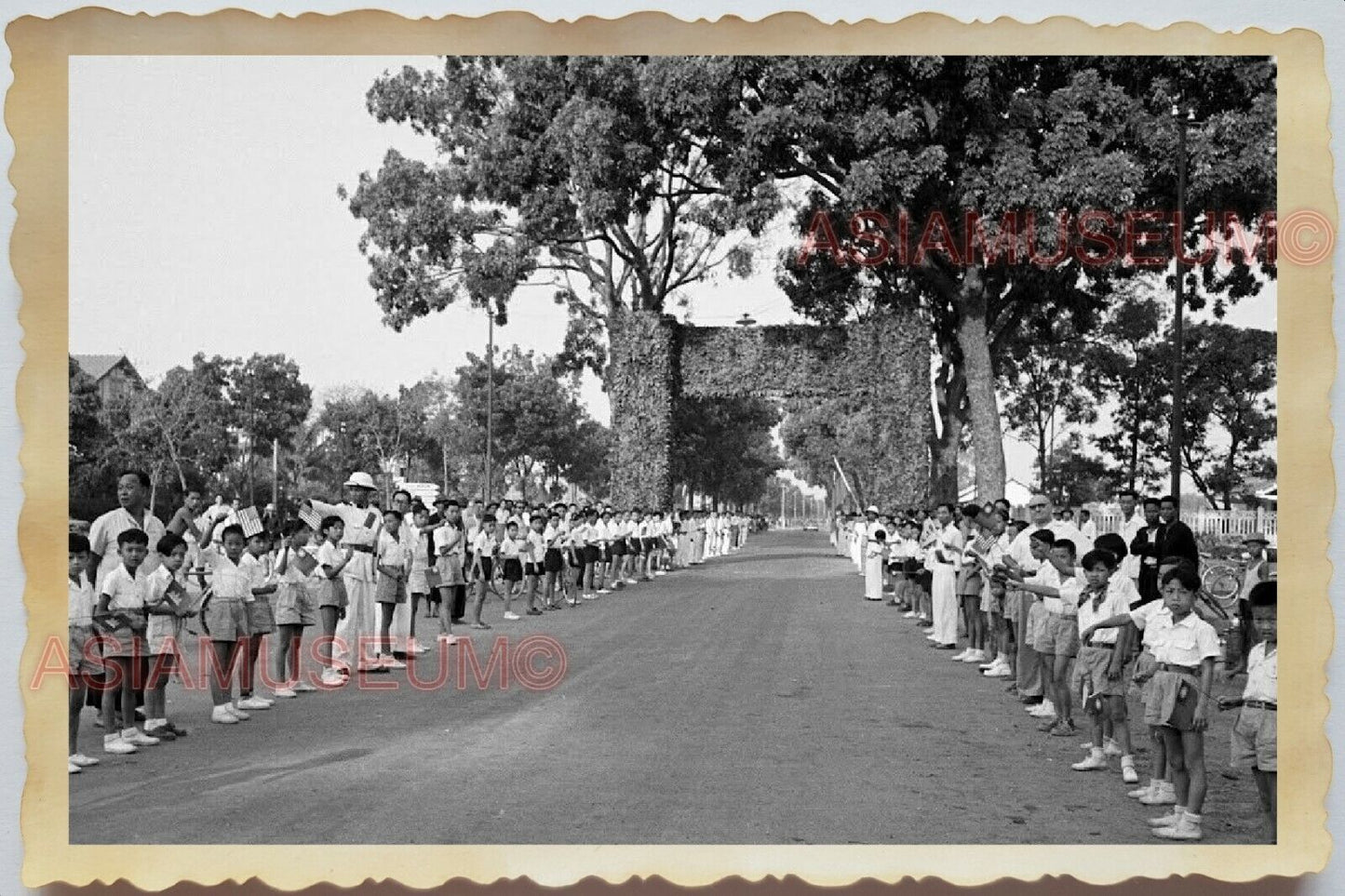 50s Vietnam SAIGON SCHOOL CHILDREN PARADE FLAG FORTRESS OLD Vintage Photo 1628