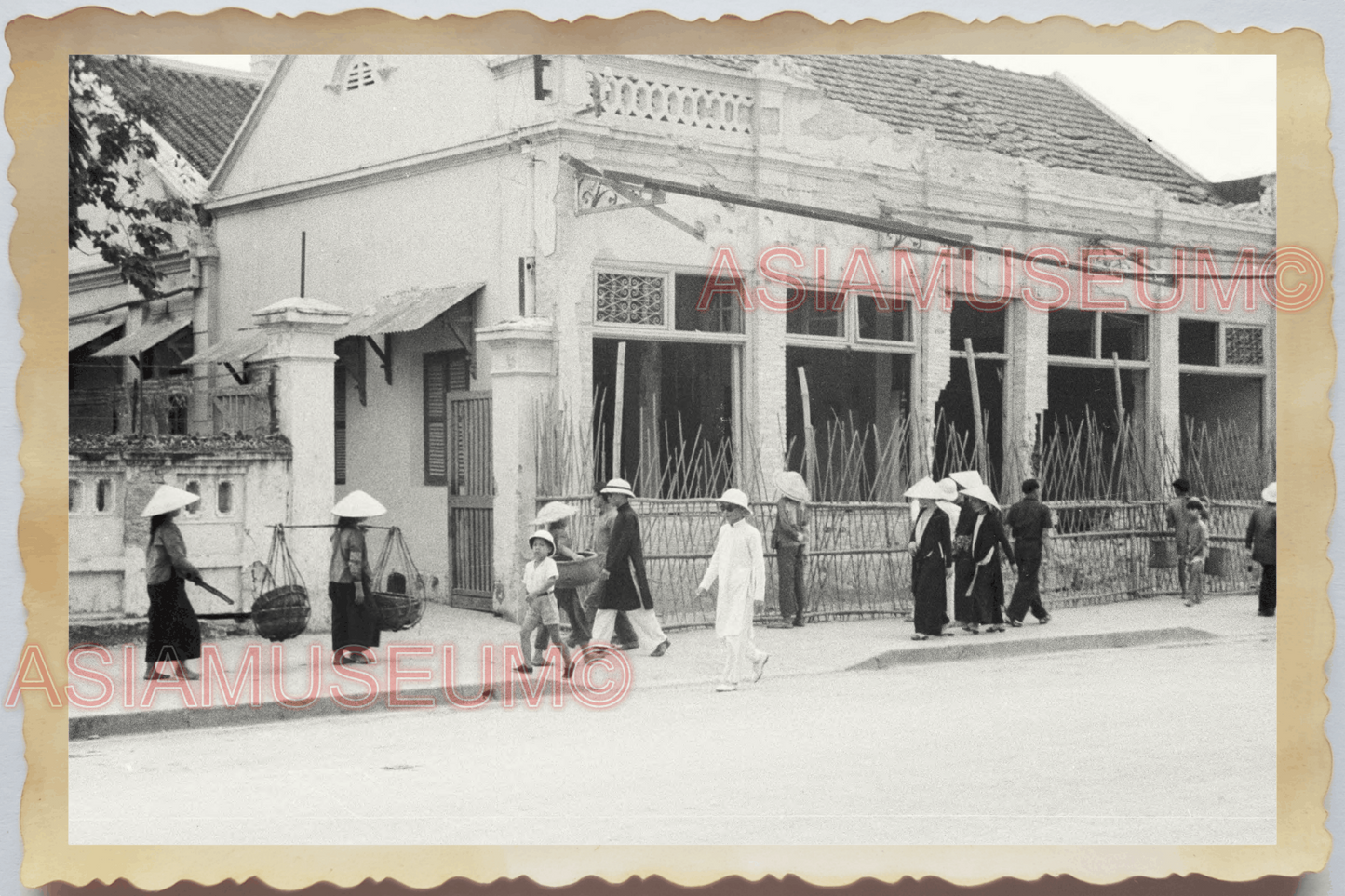 40s WW2 Vietnam HANOI STREET STREET WOMEN LADY STRAW HAT WAR Vintage Photo 04225