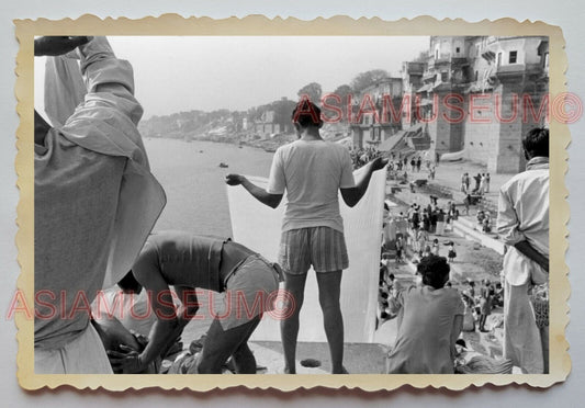 1940s Calcutta MAN PRAY GANGES HOLY RIVER DEVOTEE  B&W Vintage INDIA Photo #1100