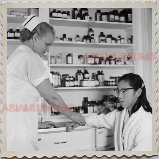 50s UTQIAGVIK NORTH SLOPE BARROW ALASKA ARCTIC NURSE GIRL OLD USA Photo 11136