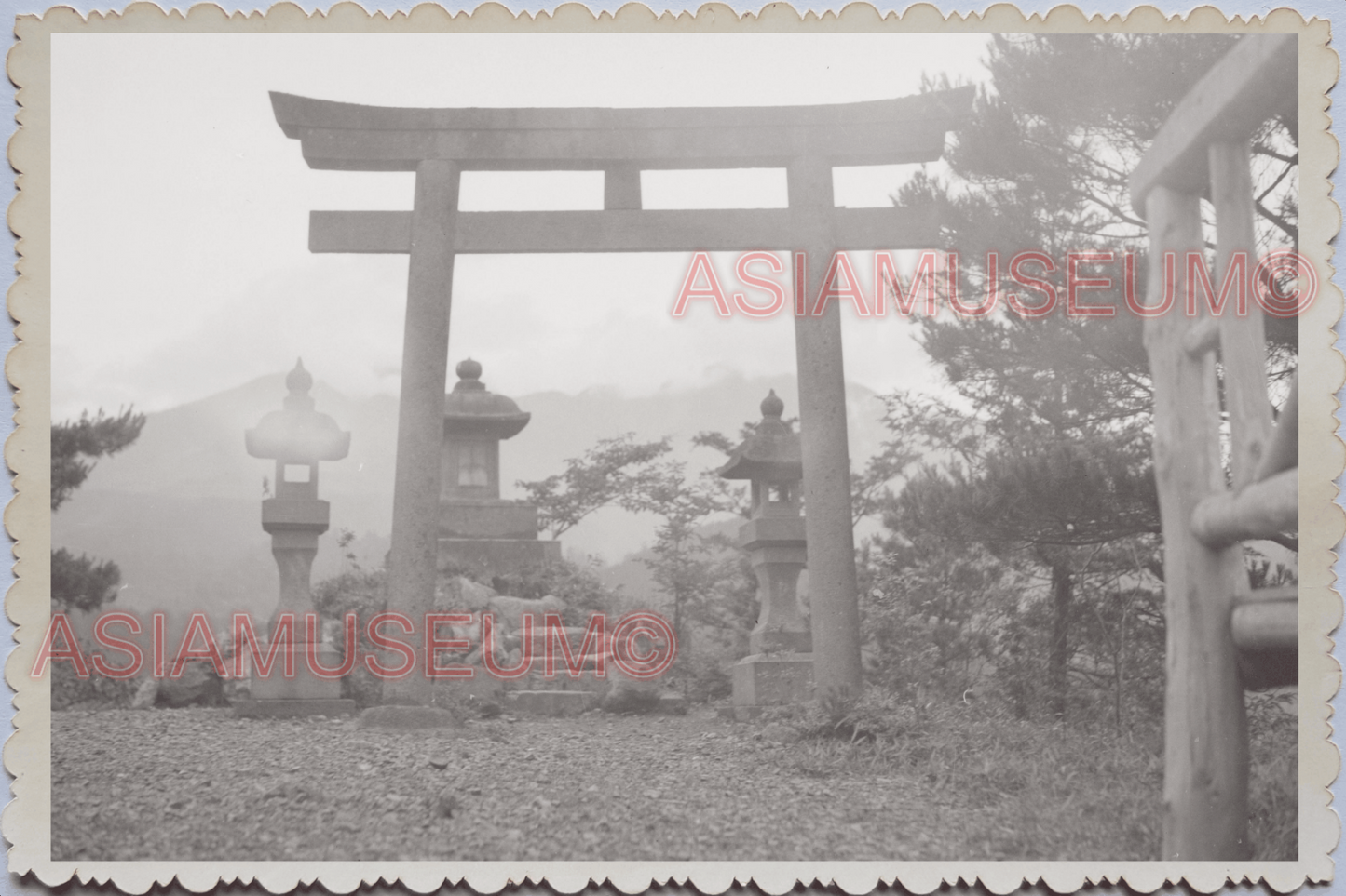 WW2 1950s JAPAN NIKKO TOKYO MOUNTAIN DAIKOKU SHRINE TEMPLE  Vintage Photo #7255