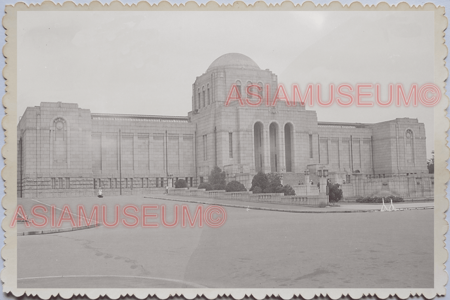 WW2 1950s JAPAN TOKYO IMPERIAL ART MUSEUM WAR FLAG STREET  Vintage Photo #7250