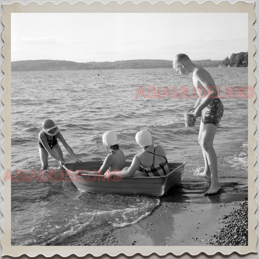 50s LAKE GENEVA WISCONSIN WALWORTH MILWAUKEE BOY GIRL BOAT OLD USA Photo 8706