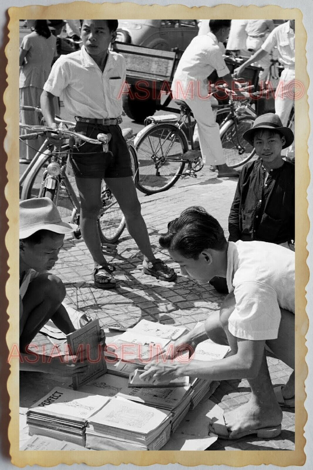 40s Vietnam War STREET SCRENE SAIGON NEWSPAPER STALL BICYCLE Vintage Photo 1534