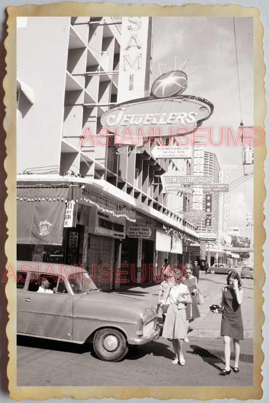 50s THAILAND BANGKOK STORE RUSAMI JEWELER STREET SCENE SHOP Vintage Photo 37263