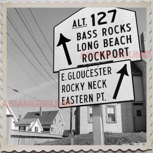 50s GLOUCESTER HARBOR ESSEX MASSACHUSETTS STREET ROAD SIGN US OLD USA Photo 9548