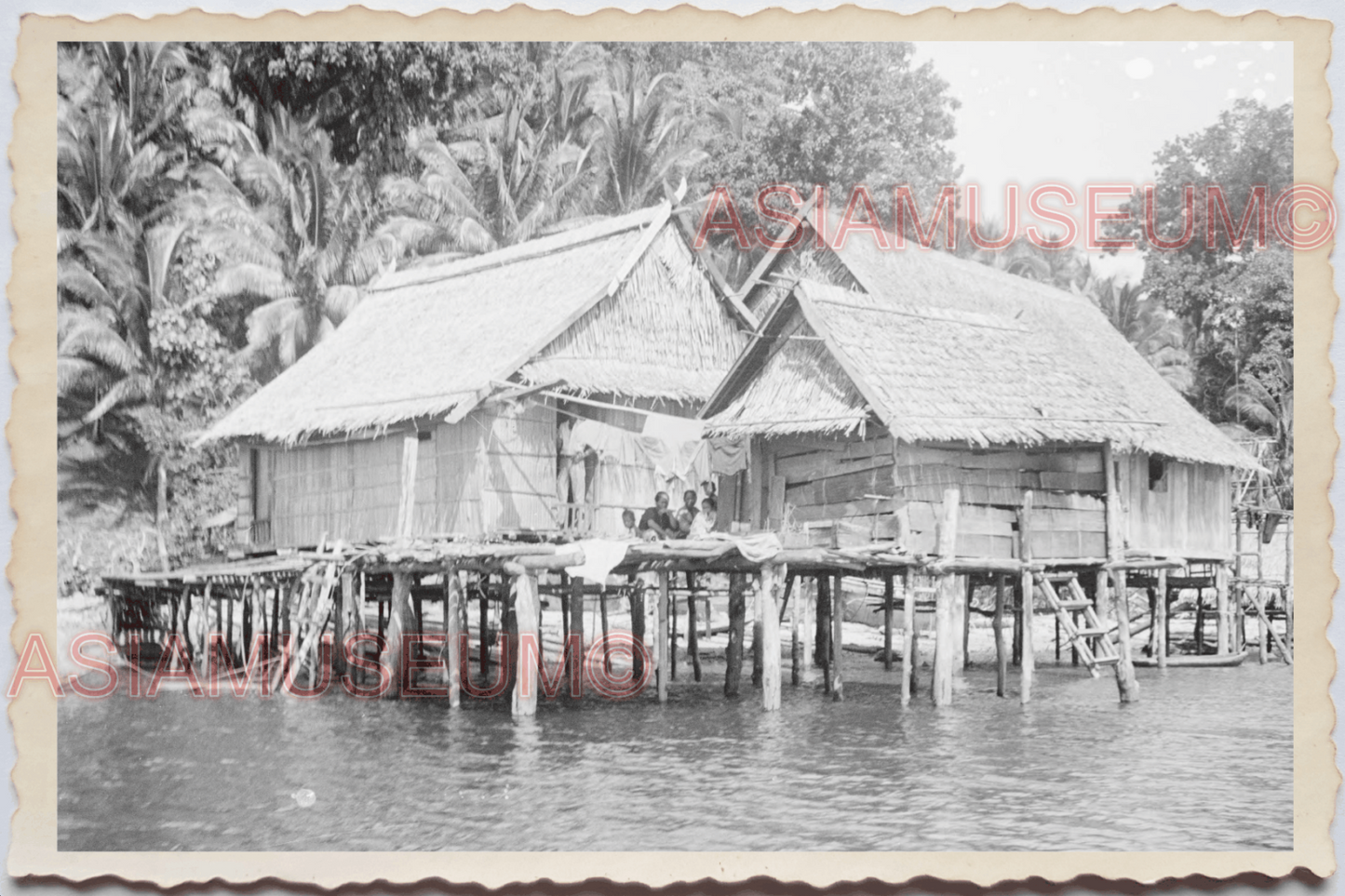 50s PHILIPPINES STILT HOUSE WATERFRONT PORT PIER SEASIDE HUT Vintage Photo 29712