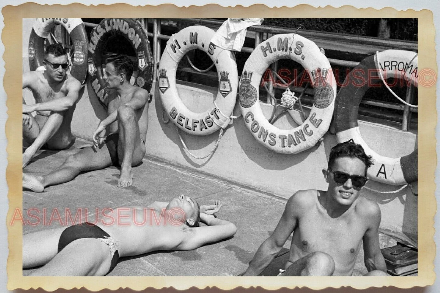 50s Vietnam War French USA Swimming Pool Man Gay Topless Vintage Photo #611