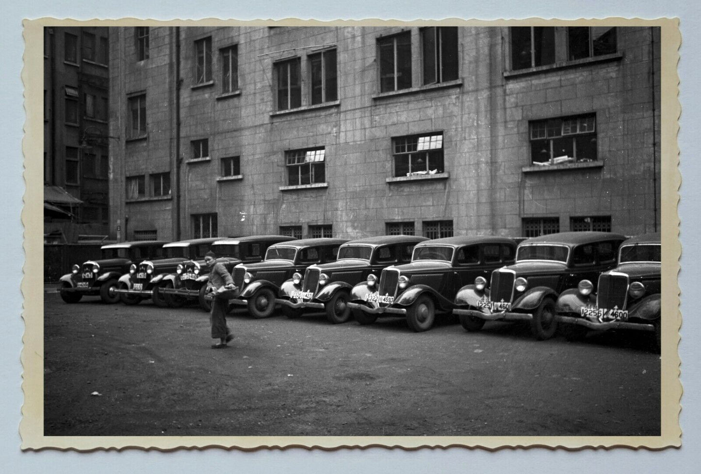 The Bund CAR BUILDING STREET SCENE B&W Vintage China Shanghai Photo 中国上海老照片 #86