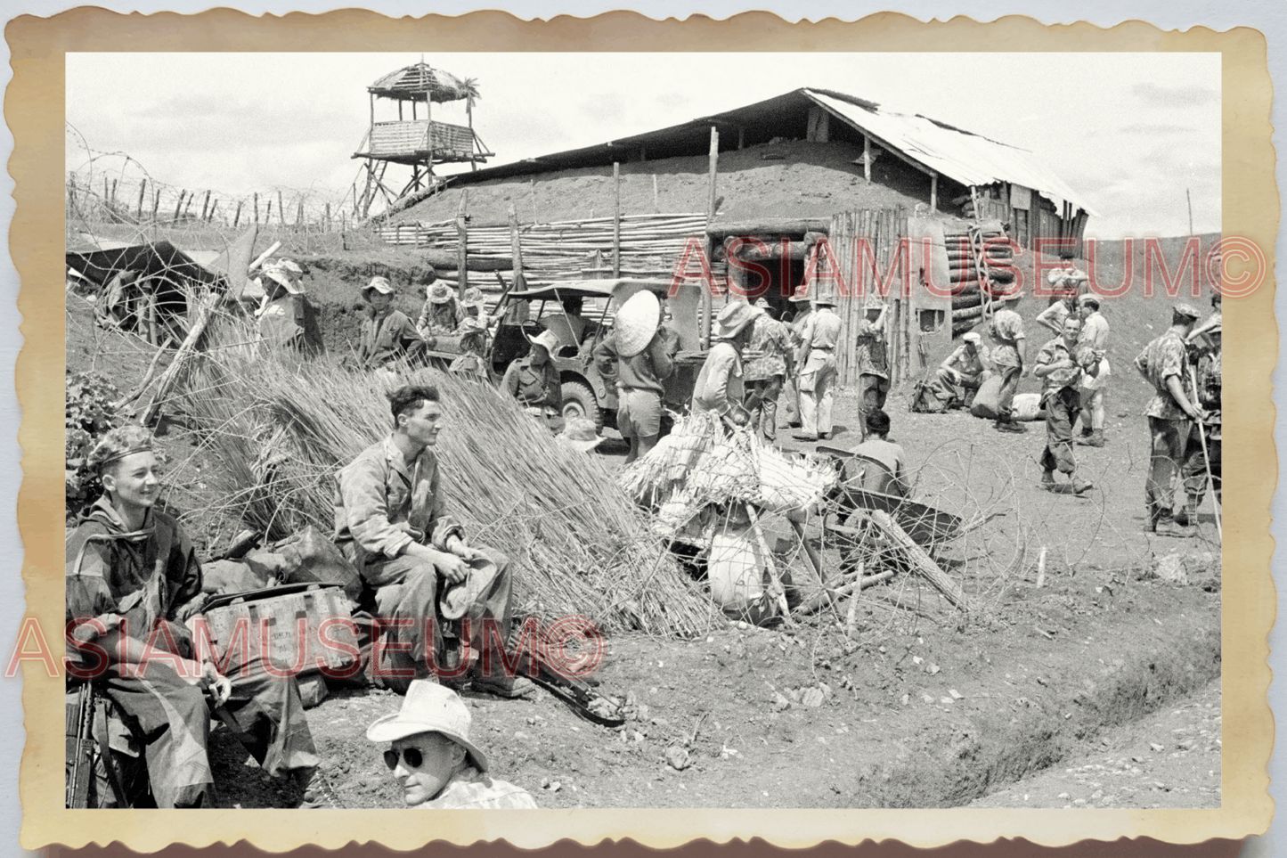 40s WW2 Vietnam ARMY SOLDIER MILITARY CAMP BASE STRAW TOWER Vintage Photo 26402