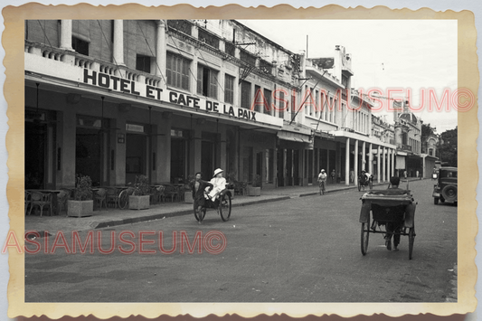 40s WW2 Vietnam HANOI STREET SCENE HOTEL CAFE PAIX CAR OLD Vintage Photo 04290