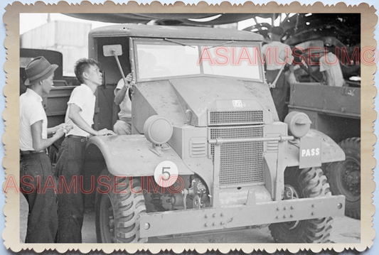 WW2 Worker Street Scene Truck Man Lorry Hat Vintage Old Singapore Photo 17526