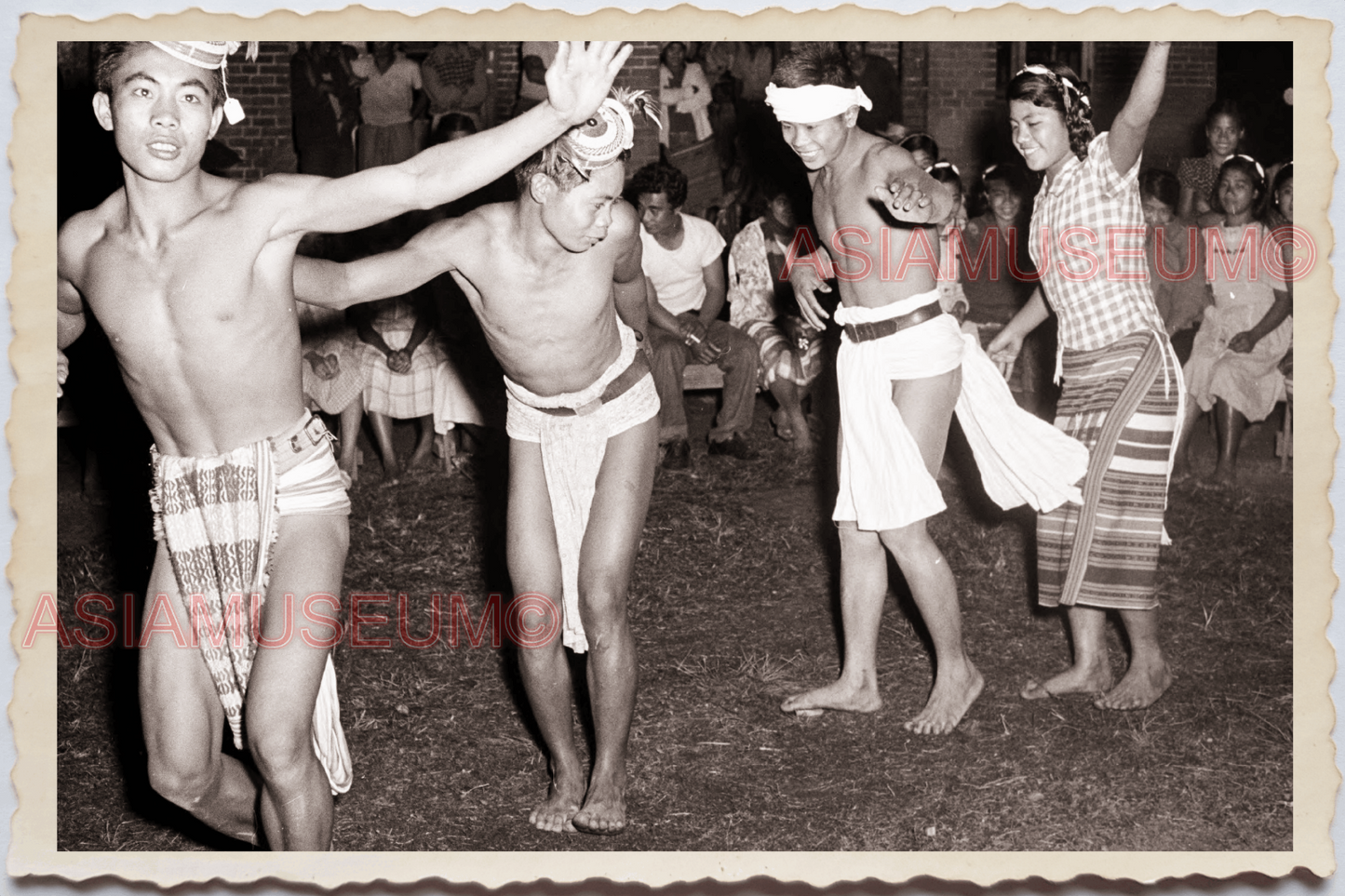 50s PHILIPPINES MANILA TRIBE TOPLESS MAN DANCE LUZON ISLAND Vintage Photo 24278