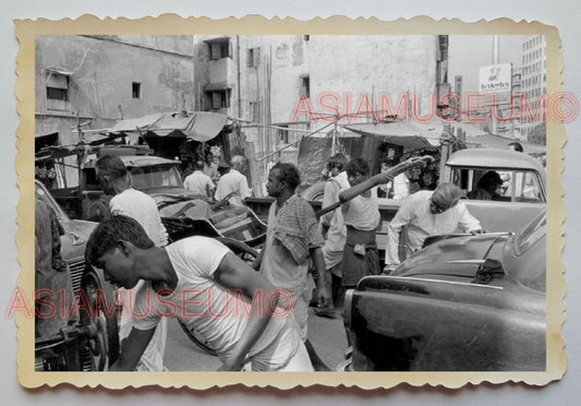 1940s Calcutta STREET SCENE CAR TRUCK MARKET VENDOR  Vintage INDIA Photo #1117