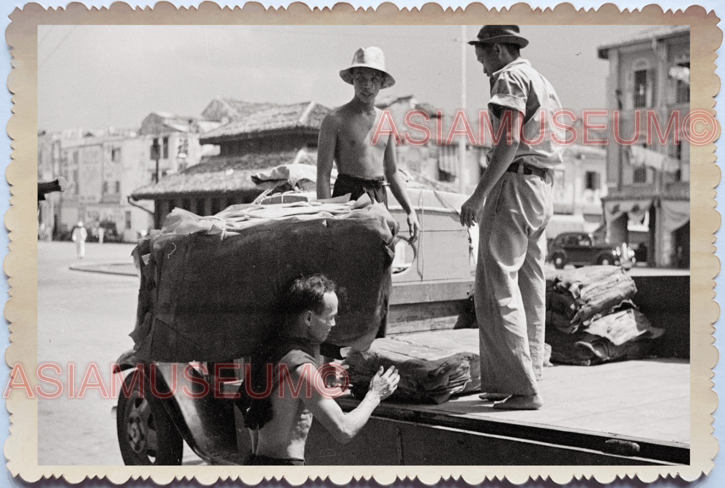 WW2 Lorry Truck Coolie Cargo Street Scene Rubber Vintage Singapore Photo 17723