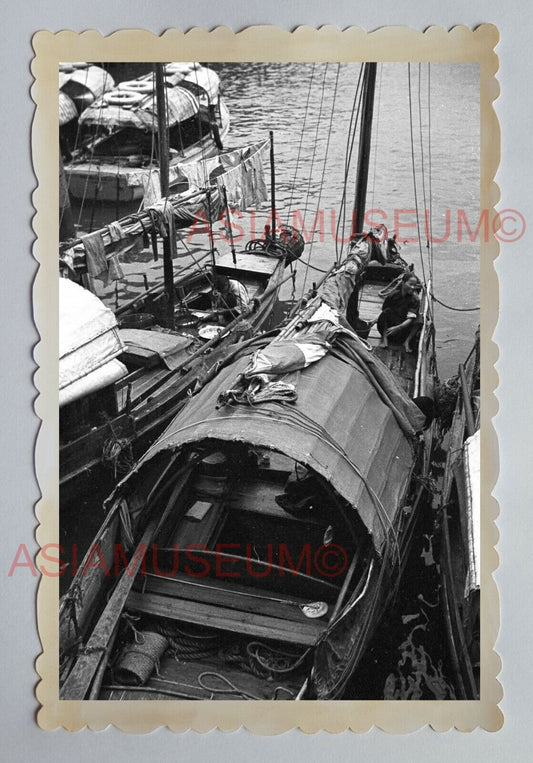 ABERDEEN BOAT HOUSE CHINESE JUNK SAIL HARBOR Vintage HONG KONG Photo 03981 香港旧照片