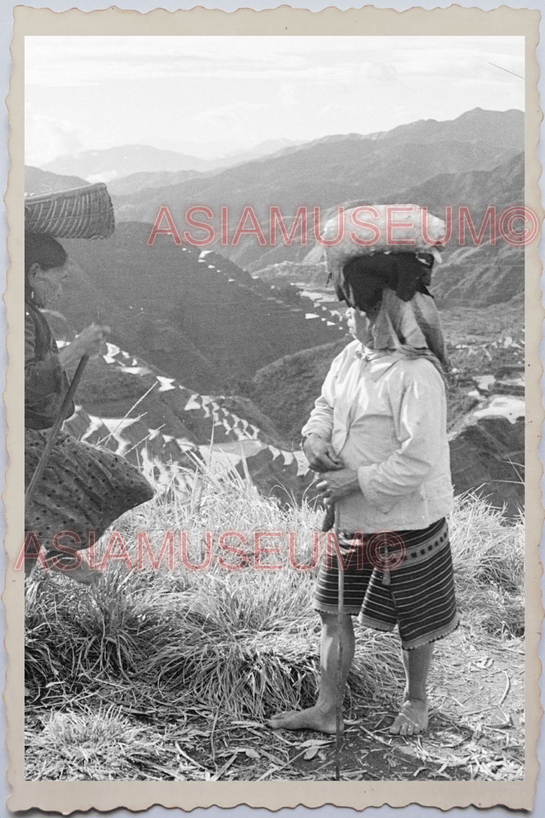 50s PHILIPPINES TRIBE YOUNG WOMEN GIRL LADY TATTOO FARMING VINTAGE Photo 24099