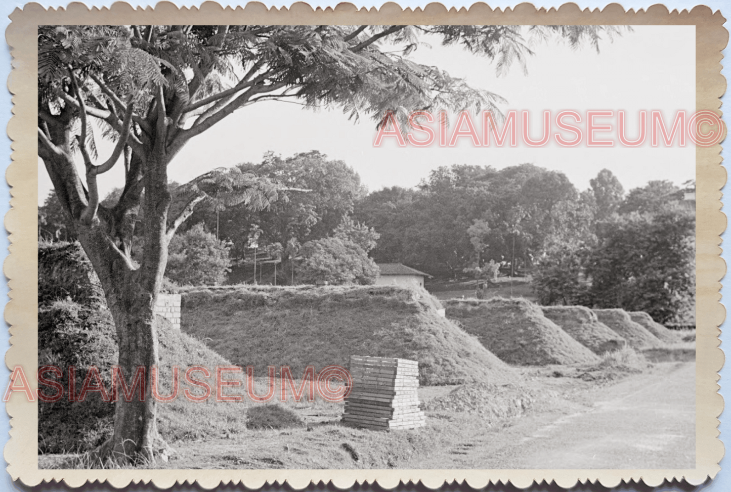 40s Tiong Bahru Air Raid Shelter Military Bunker Vintage Singapore Photo 17657