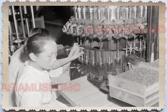 WW2 BRITISH OPIUM PLANT FACTORY WOMEN LADY WORKER VINTAGE SINGAPORE PHOTO 30400