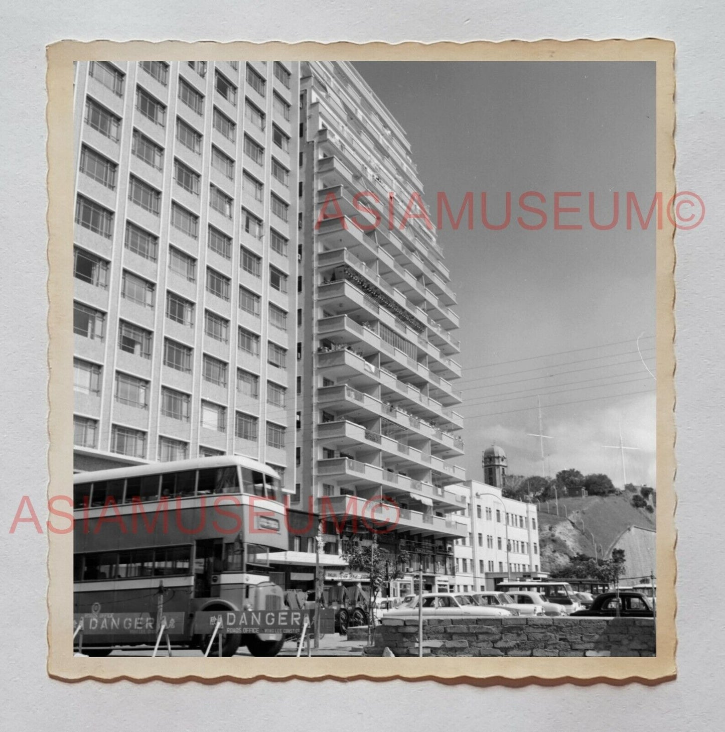 DOUBLE DECKER BUS CAR HOTEL BUILDING KOWLOON Vintage Hong Kong Photo 27158 香港旧照片