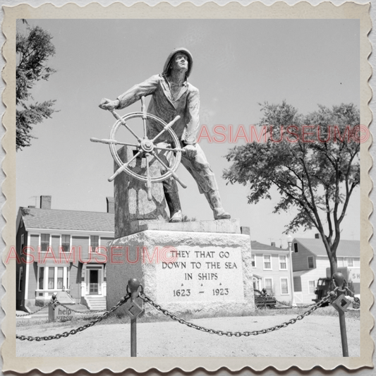 50s GLOUCESTER HARBOR ESSEX MASSACHUSETTS FISHERMAN MEMORIAL OLD USA Photo 8619