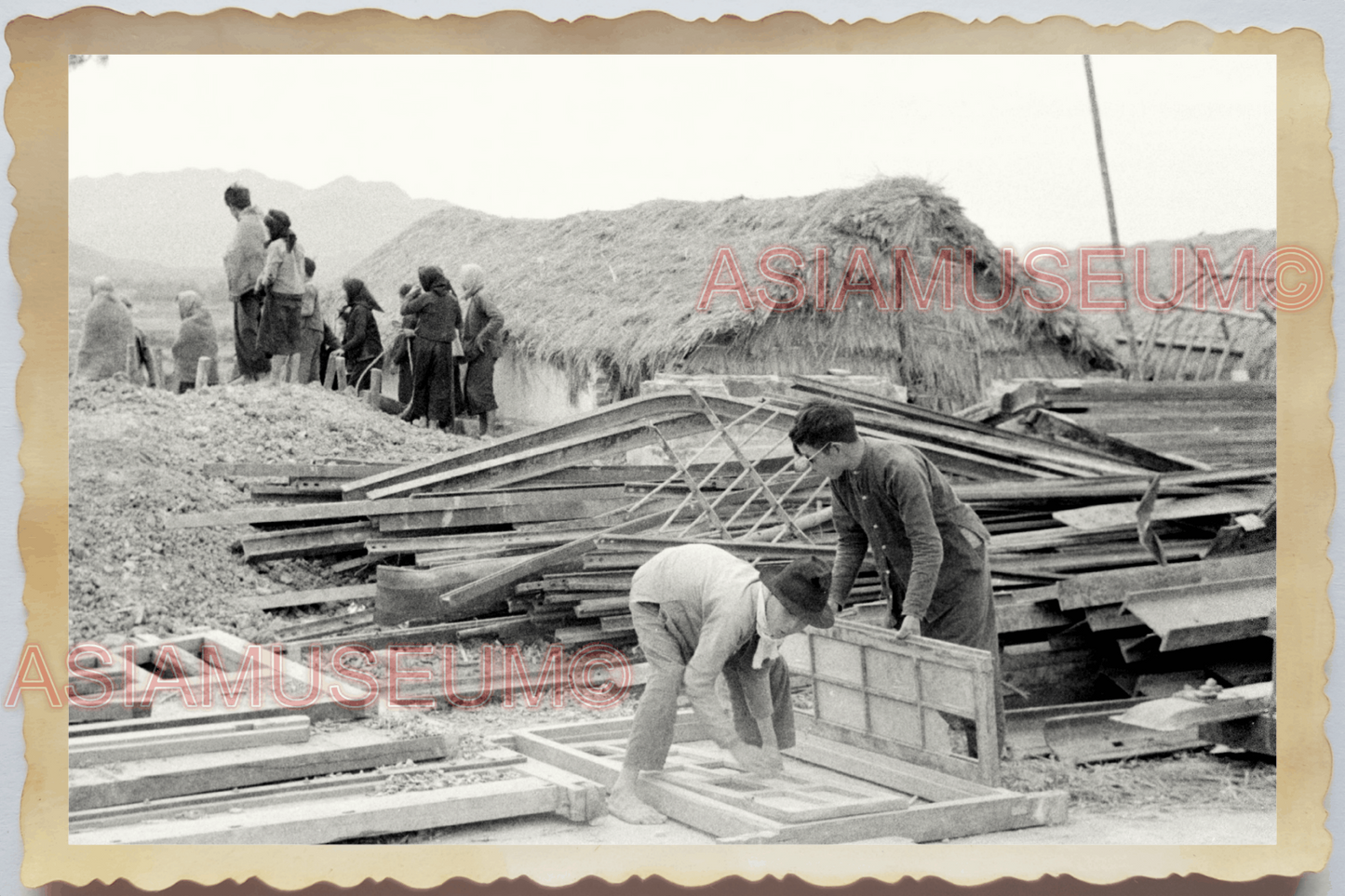 40s WW2 Vietnam INDOCHINA WAR STRAW HOUSE TUNNEL TRENCH CAMP Vintage Photo 29866