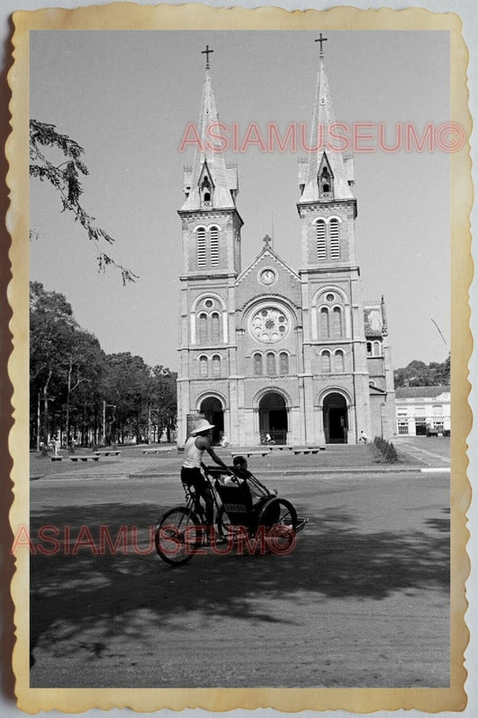 50s Vietnam SAIGON HO CHI MINH CHURCH NOTRE DAME STREET SCENE Vintage Photo 494