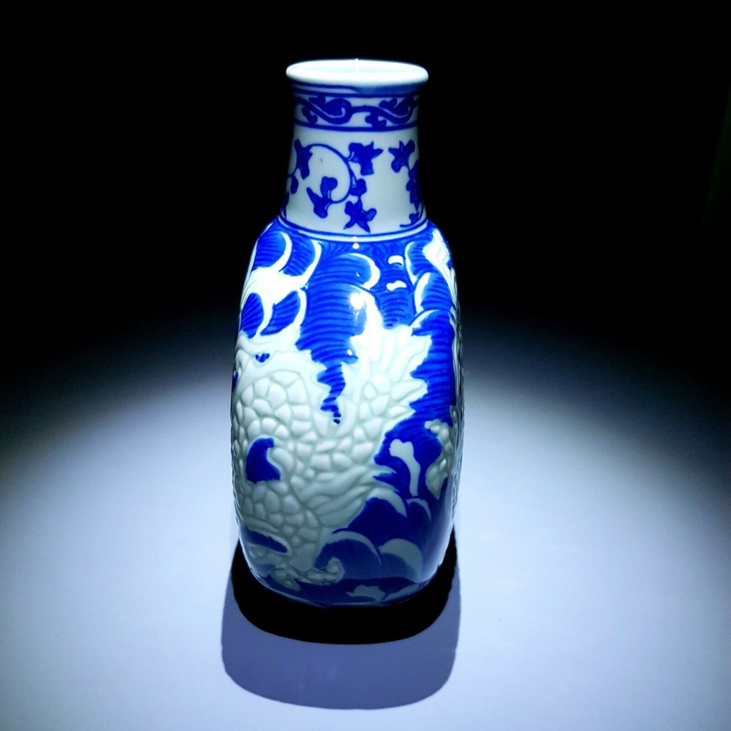 Chinese Antique 17th C Qing Dynasty DRAGON VASE Glaze Blue and White Porcelain