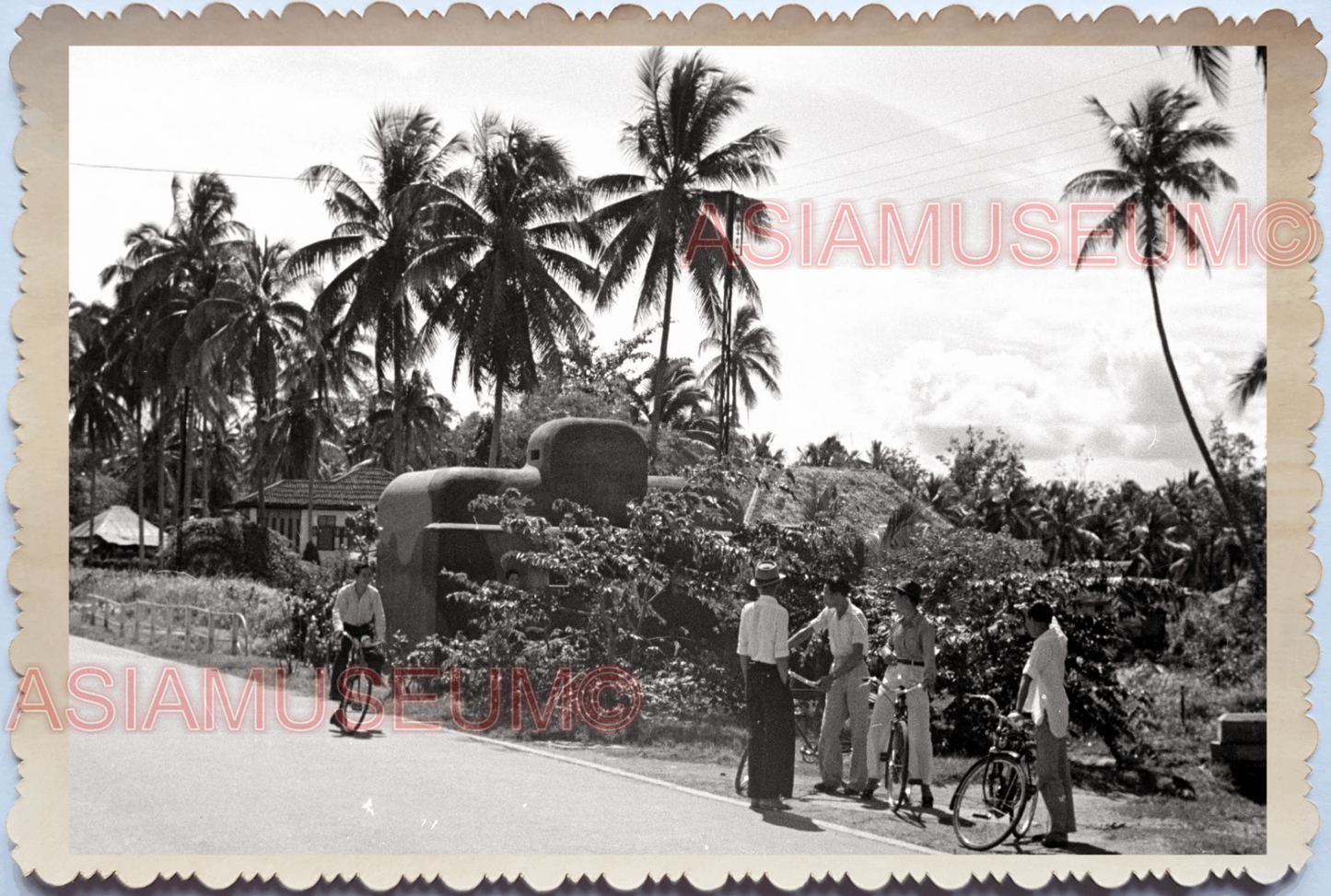 WW2 Village Cycling Bicycle Japanese Invasion Man Vintage Singapore Photo #26313