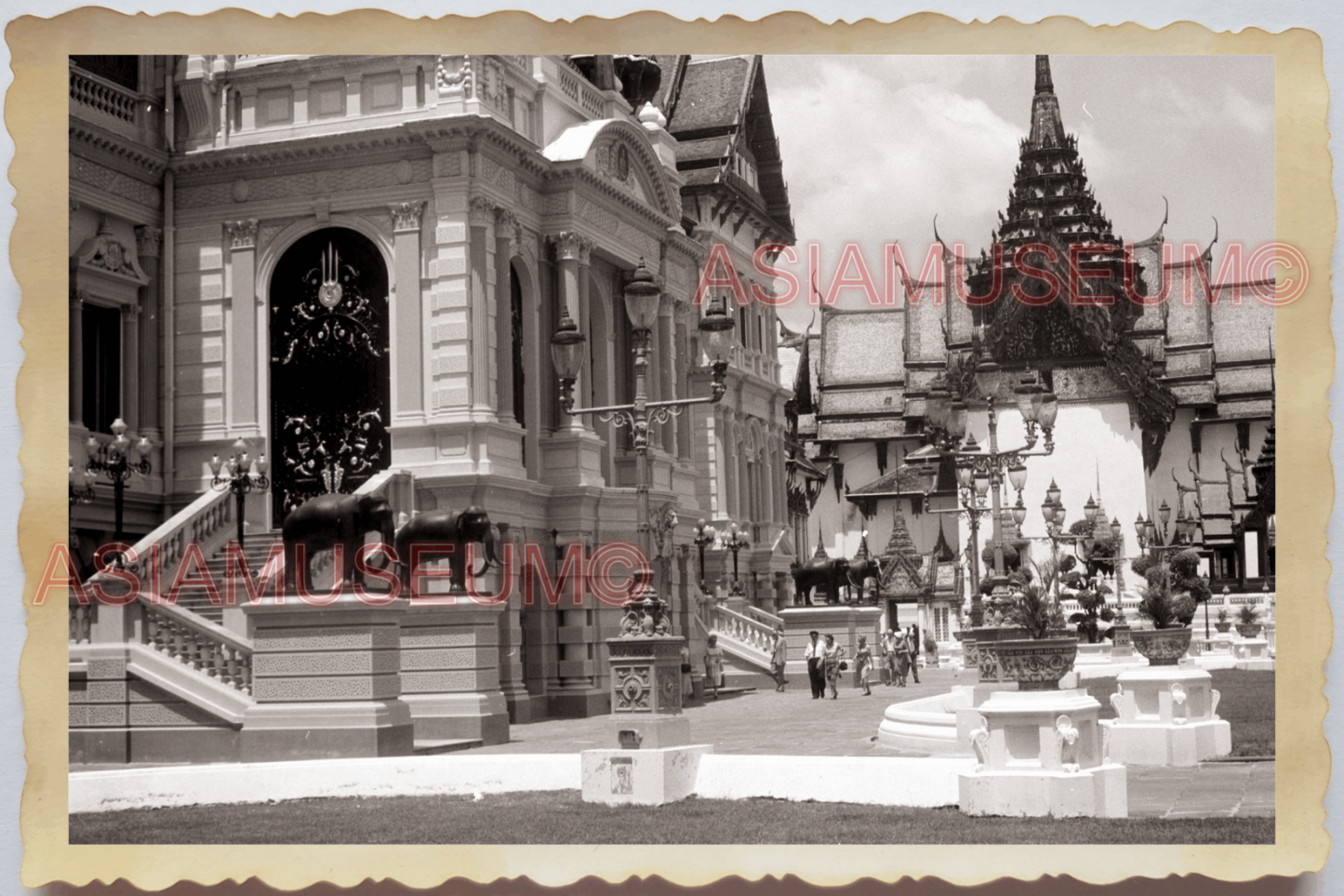 50s THAILAND BANGKOK GRAND PALACE KING ROYAL HOUSE BUILDING Vintage Photo 28249