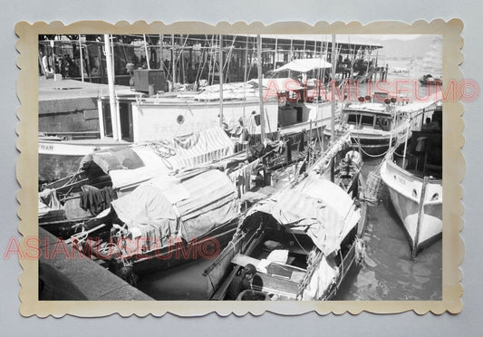 HOUSE BOACT PIER SHIP JUNK SAIL HARBOR VINTAGE B&W Hong Kong Photo 16263 香港旧照片