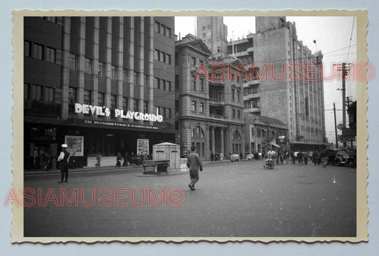 40's DEVIL'S PLAYGROUND THEATER STREET SCENE B&W WW2 Vintage Photo 中国上海老照片 #24