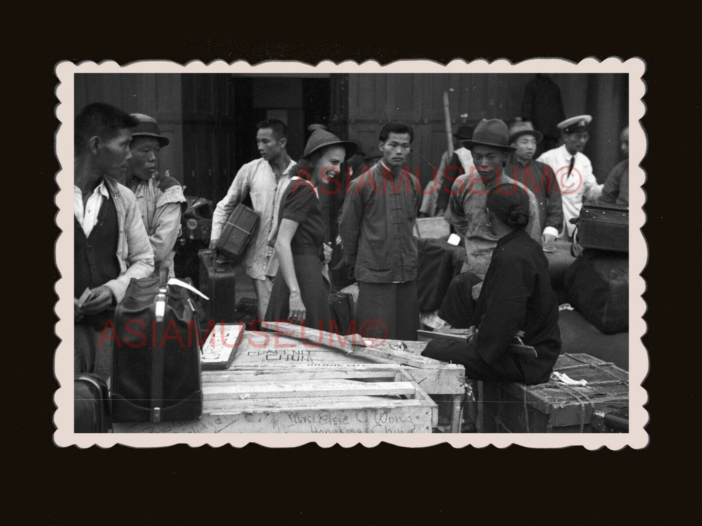 1940's Warehouse Cargo Crate Labor Coolie  Vintage Hong Kong Photo 香港旧照片 #2332