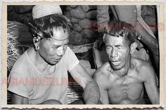 50s PHILIPPINES MANILA MOUNTAIN VILLAGE LUZON IGOROT MEN Vintage Photo 24092