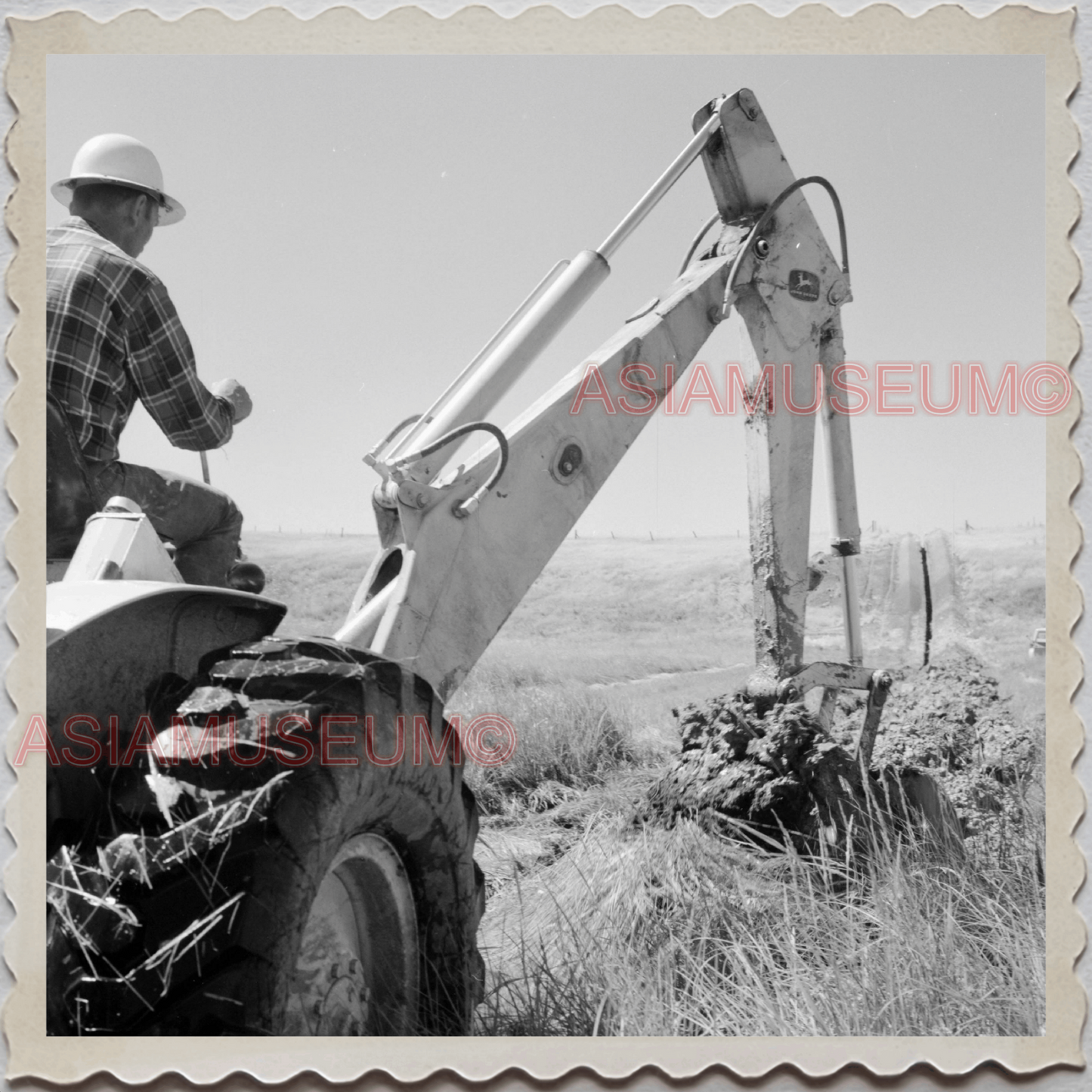 50s GREAT FALLS MONTANA CASCADE COUNTY MISSOURI RIVER MAN VINTAGE USA Photo 9022