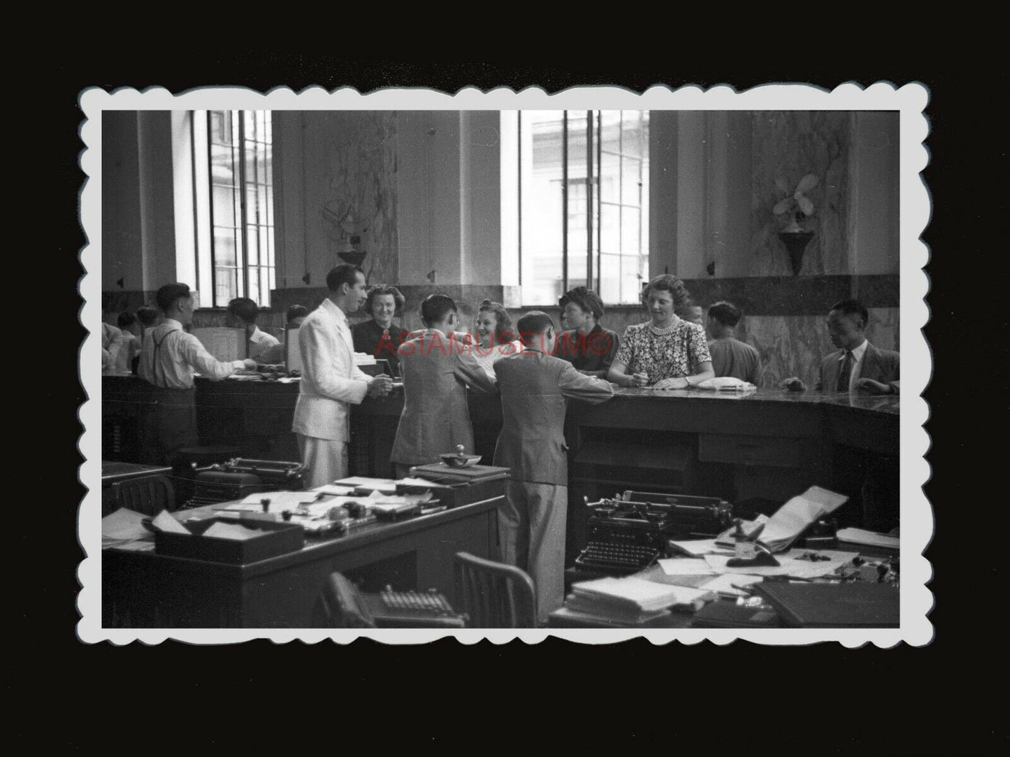 50s Vintage Hong Kong Photo B&W British Bank Women Men Suit Office Building #605