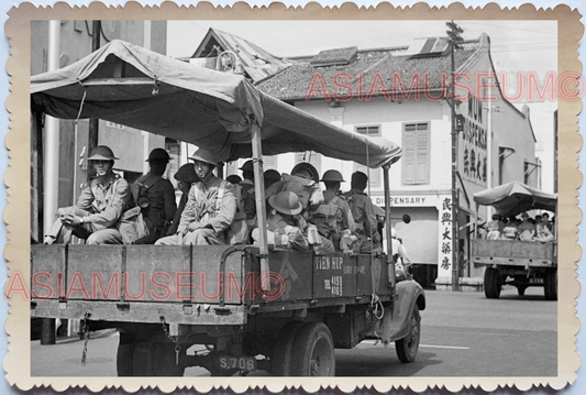 1940s WW2 Truck Street Scene Army Soldier Military Vintage Singapore Photo 17528