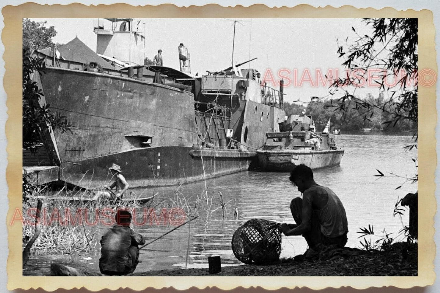 50s Vietnam War Saigon Mekong River Army Warship Boat Fishing Vintage Photo 1000