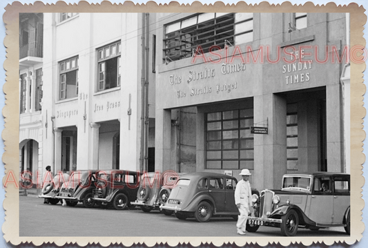 WW2 Street Scene Sunday Times Newspaper Car Shop Vintage Singapore Photo 17571