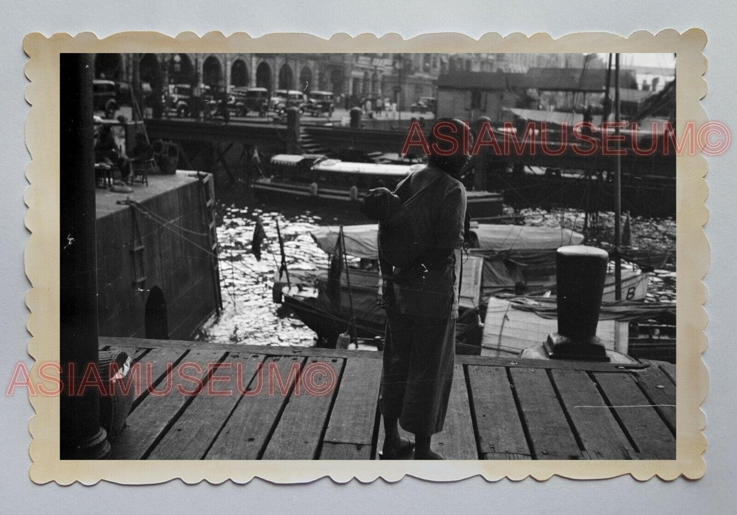 WOMEN BABY HARBOR PIER STAR FERRY TERMINAL VINTAGE HONG KONG Photo 29201 香港旧照片