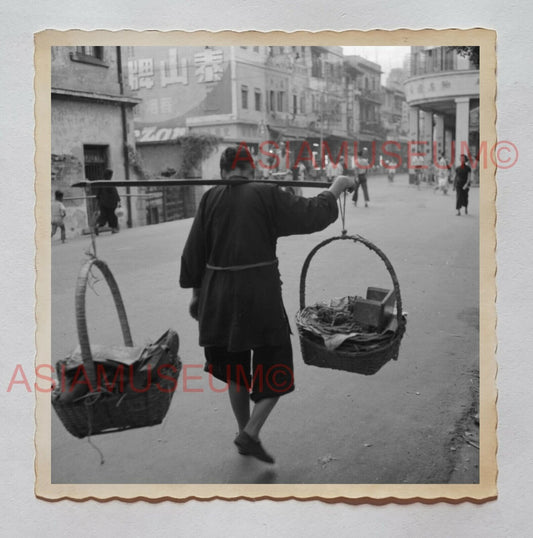 MARKET STREET SCENE WOMEN LADY BASKET VENDOR Vintage Hong Kong Photo 27523 香港旧照片